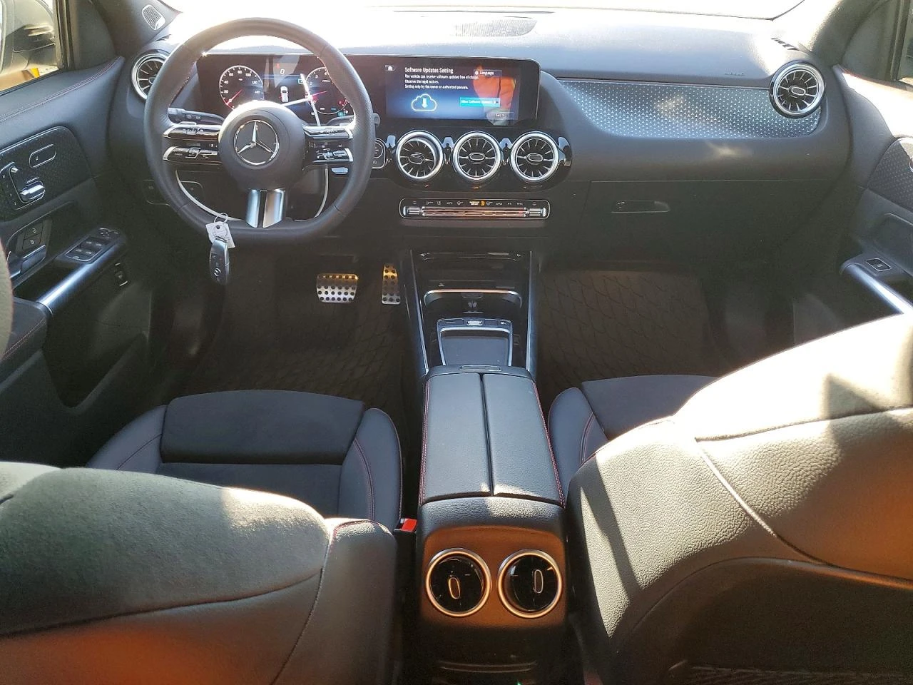 Mercedes-Benz GLA 250 4MATIC, снимка 8 - Автомобили и джипове - 53818732