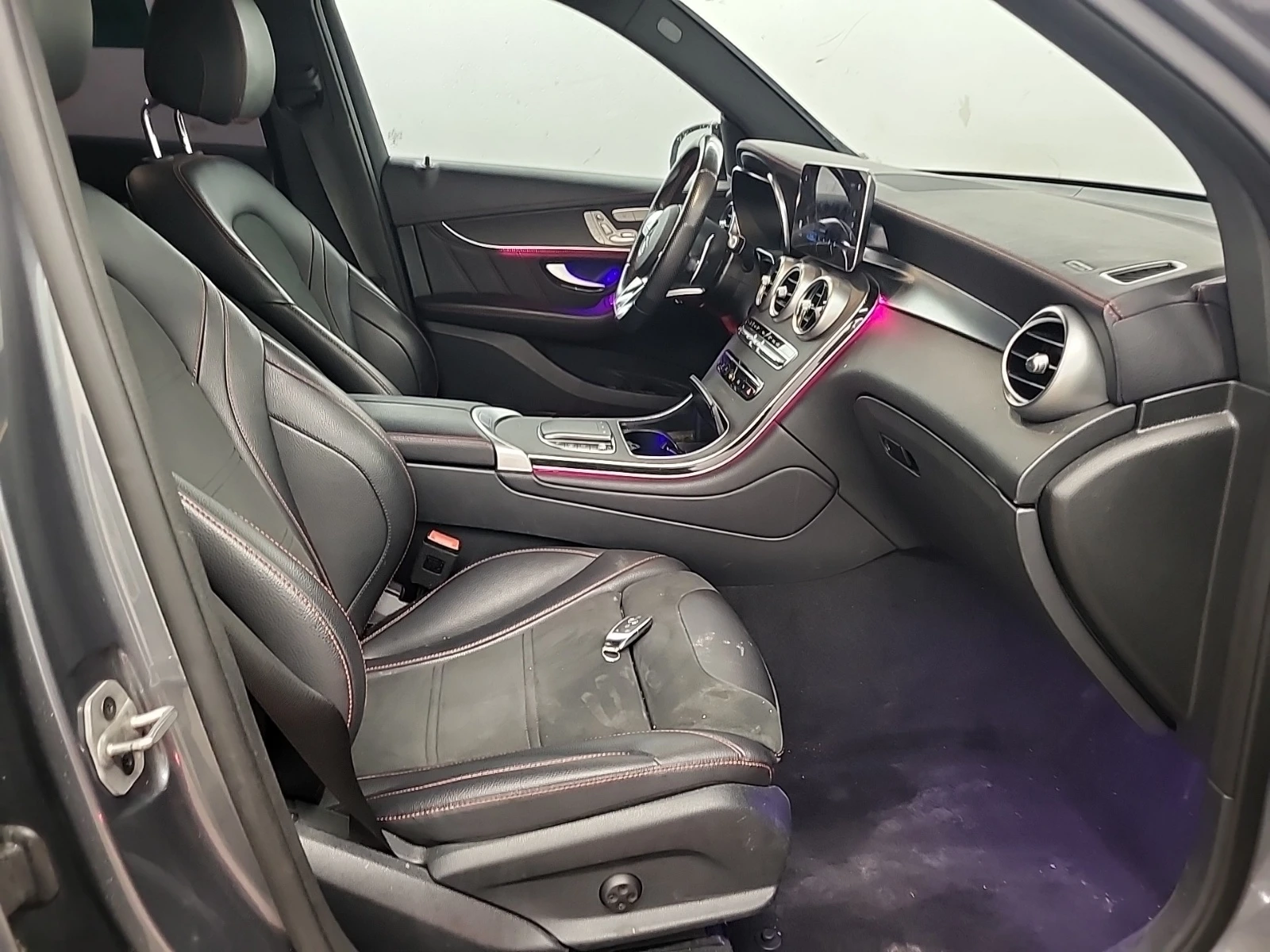 Mercedes-Benz GLC 43 AMG FACE * ПОДГРЕВ ОТЗАД * ПАНО * СЕРВИЗНА ИСТОРИЯ * , снимка 11 - Автомобили и джипове - 54099707