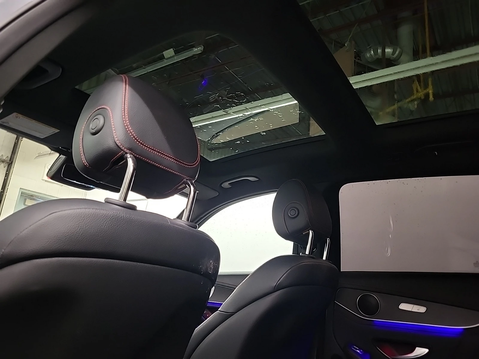 Mercedes-Benz GLC 43 AMG FACE * ПОДГРЕВ ОТЗАД * ПАНО * СЕРВИЗНА ИСТОРИЯ * , снимка 12 - Автомобили и джипове - 54099707