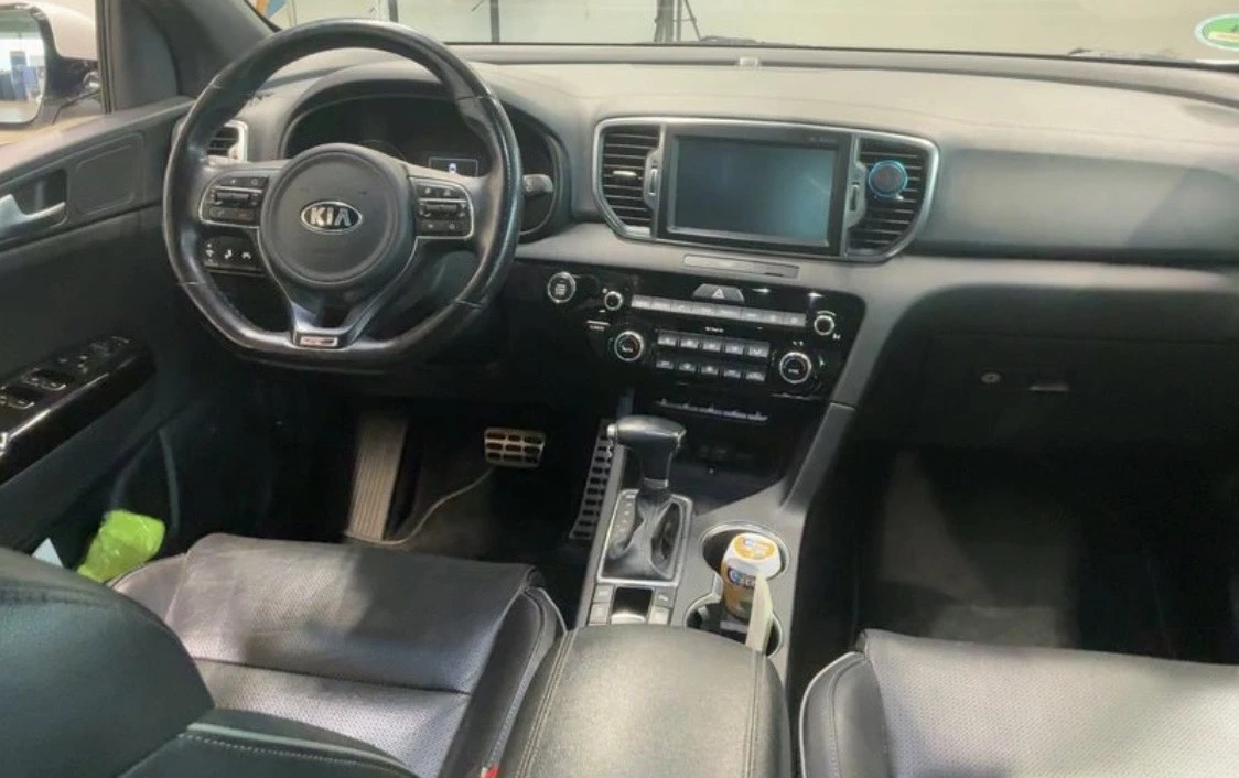 Kia Sportage  2.0 CRDI GT Line 185кс 4х4 / Обдухване / Панорама, снимка 8 - Автомобили и джипове - 54577477