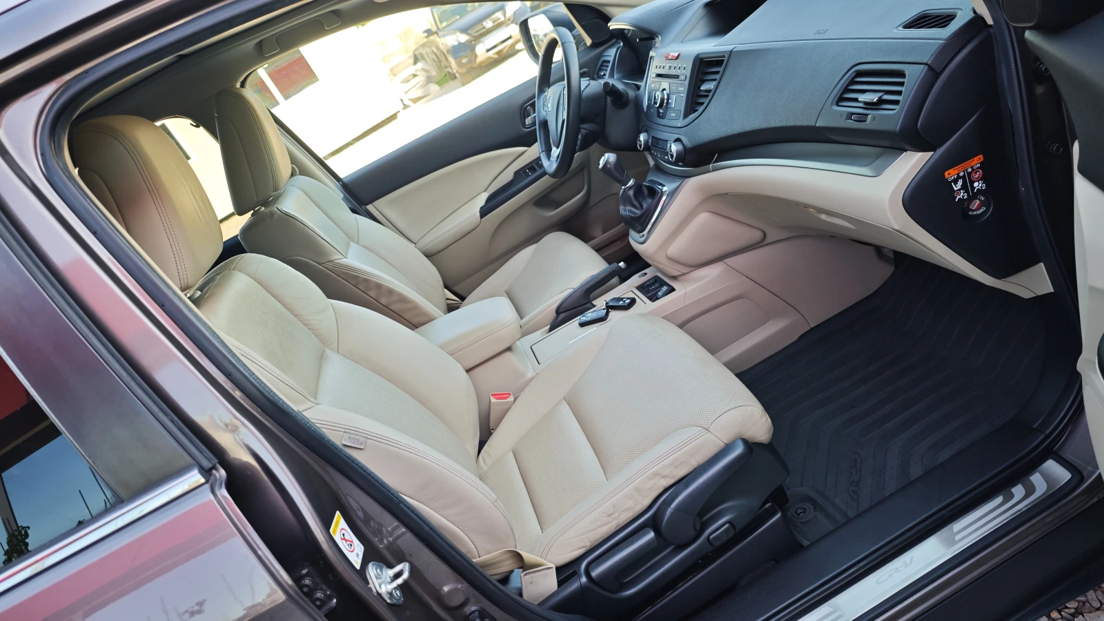 Honda Cr-v ВЪЗМОЖНОСТ НОВИ ДЖАНТИ/ГУМИ/СПОИЛ/СТЕП/РОЛБ/NAVBG, снимка 11 - Автомобили и джипове - 54976423