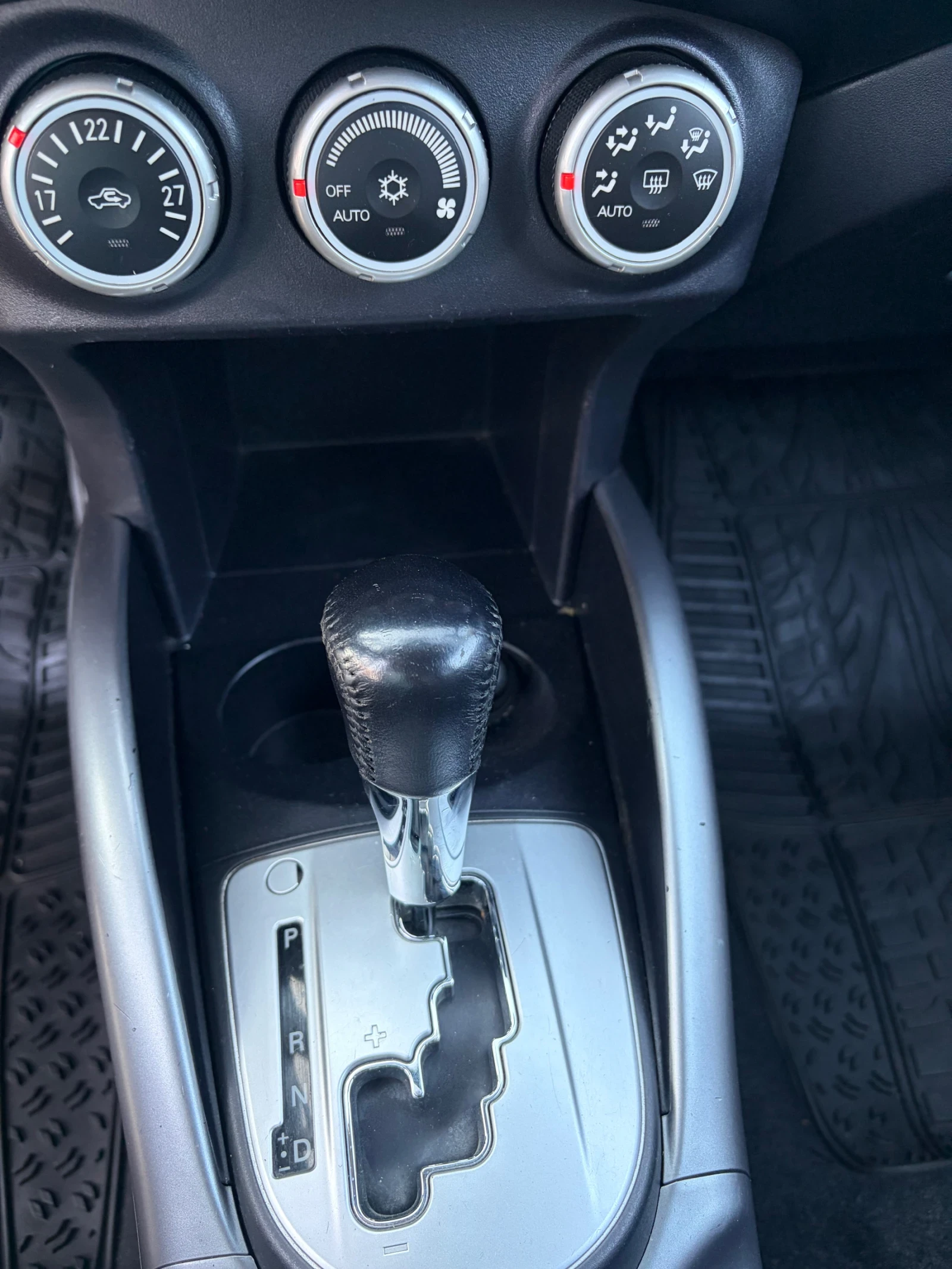 Mitsubishi Outlander 155000 км!!!, снимка 10 - Автомобили и джипове - 55215568