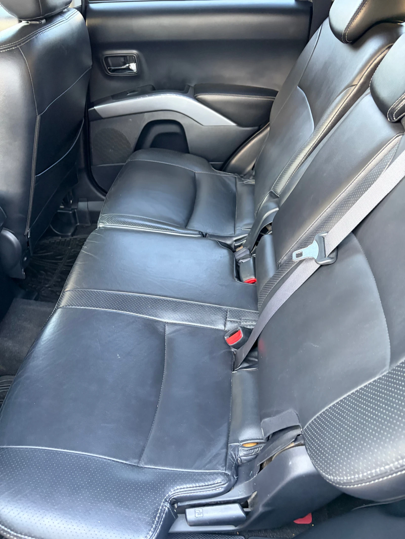 Mitsubishi Outlander 155000 км!!!, снимка 7 - Автомобили и джипове - 55215568
