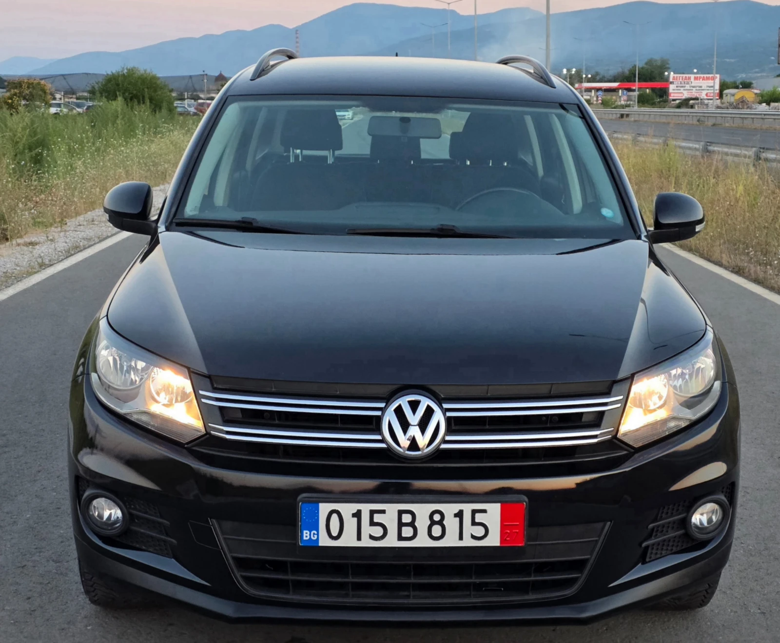 VW Tiguan 2.0TDI 110ks, снимка 2 - Автомобили и джипове - 55631205