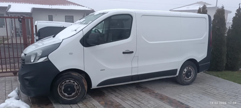 Opel Vivaro Товарен, снимка 2 - Бусове и автобуси - 53357086