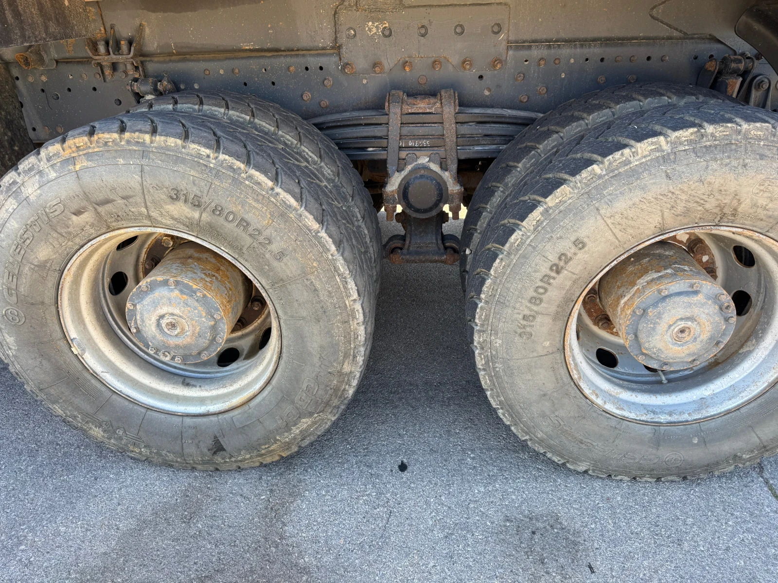 Mercedes-Benz 3538 Гуми 315/80R22.5 4-ри  - изображение 5