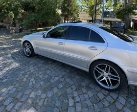 Mercedes-Benz E 320 Уникат  4matic, снимка 3