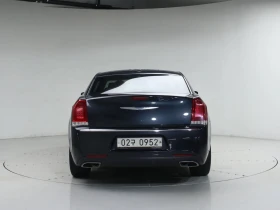 Chrysler 300c, снимка 4