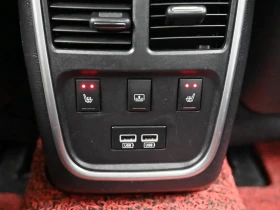 Chrysler 300c, снимка 14