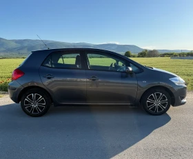 Toyota Auris, снимка 6