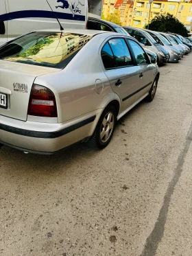 Skoda Octavia БЕНЗИН/ГАЗ, снимка 3