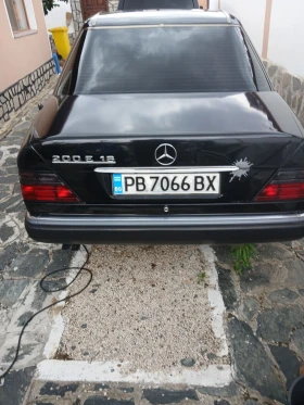 Mercedes-Benz 124, снимка 13