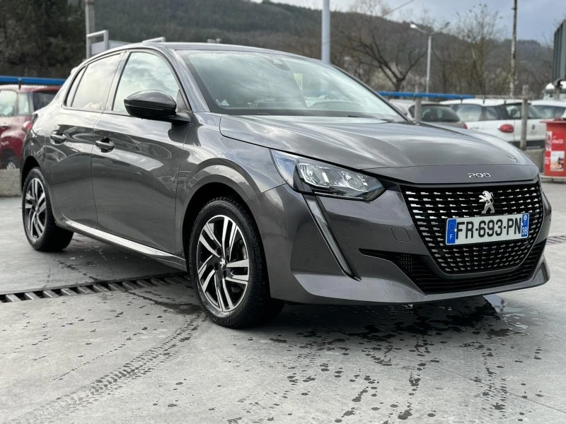 Peugeot 208 37900км, снимка 4 - Автомобили и джипове - 46571670