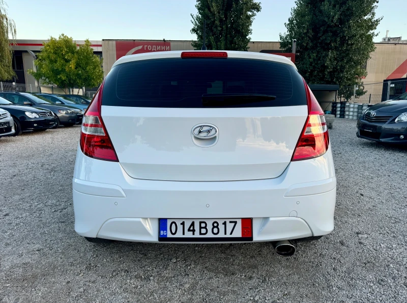 Hyundai I30 1.6i Swiss Plus, снимка 4 - Автомобили и джипове - 47371768