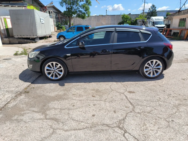 Opel Astra 1.6 turbo, снимка 5 - Автомобили и джипове - 48267907