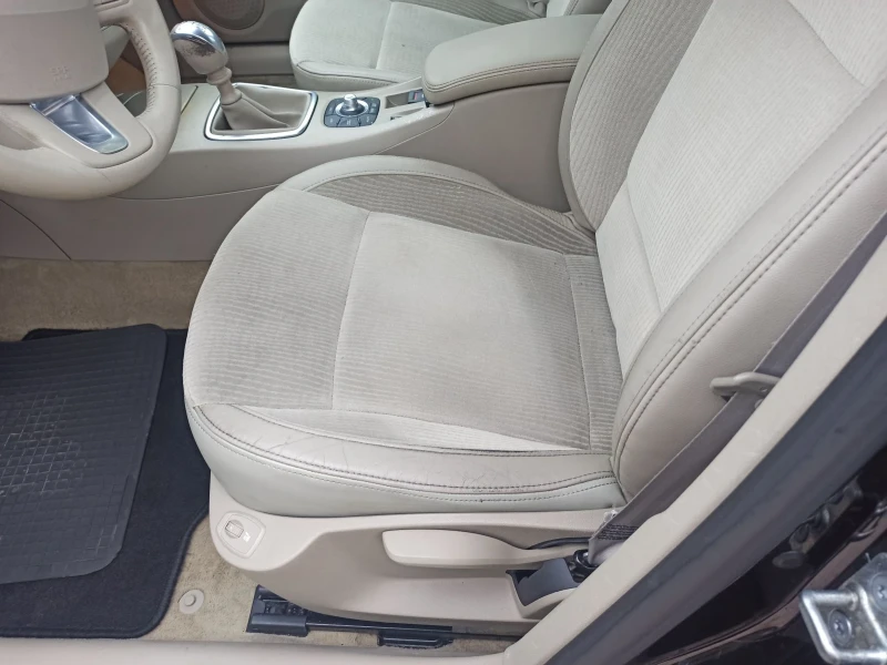 Renault Laguna 2.0I, снимка 8 - Автомобили и джипове - 49823098