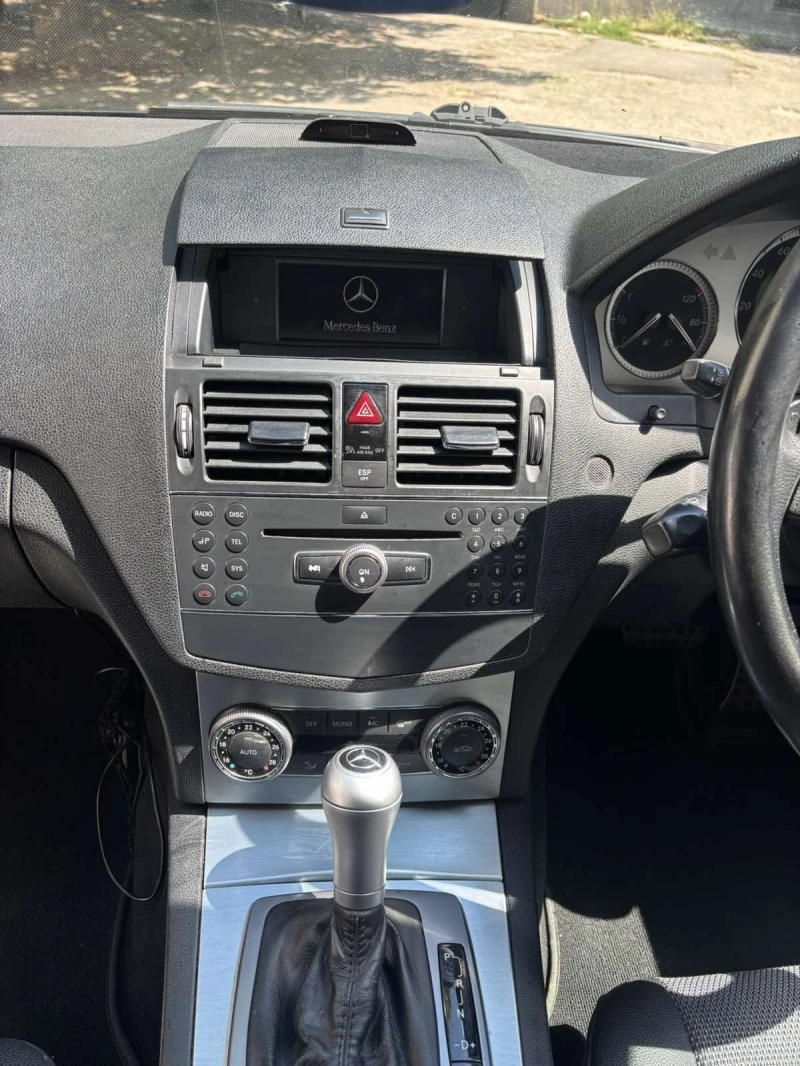 Mercedes-Benz C 220, снимка 10 - Автомобили и джипове - 51432816