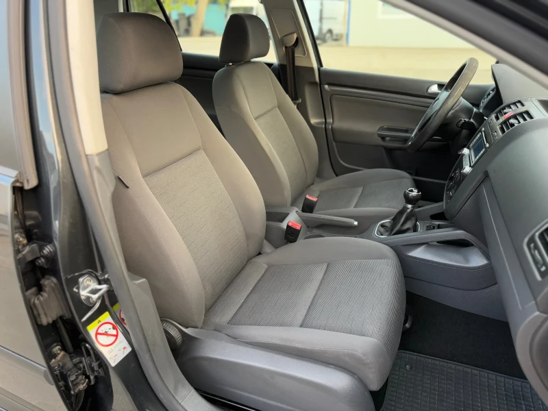 VW Golf 1.4i~AC~, снимка 13 - Автомобили и джипове - 52152127