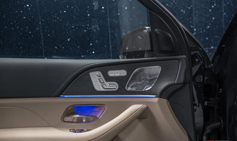 Mercedes-Benz GLS 450 d4MATIC/367HP/PANO/7S/BURM/360/HUD/MASSAGE/629g, снимка 8 - Автомобили и джипове - 52539247