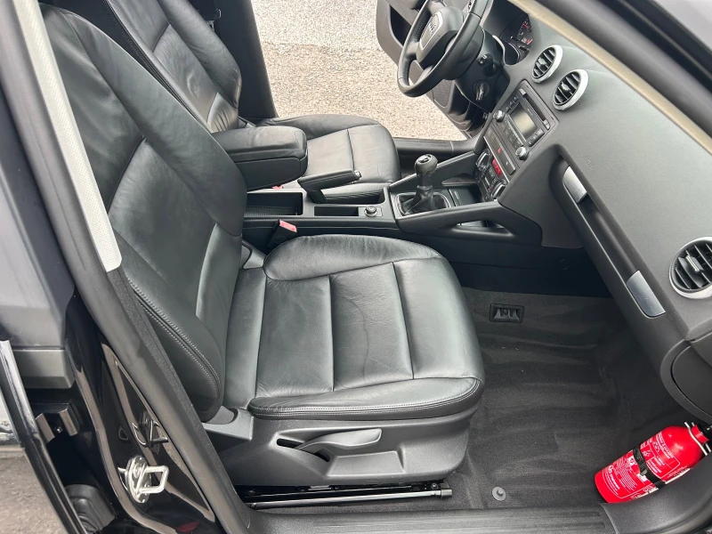 Audi A3 1.6TDI, снимка 10 - Автомобили и джипове - 52593953