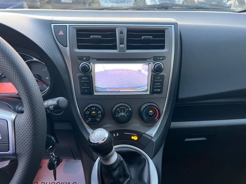 Toyota Verso S 1.33VVT-I- 99к.с./ Камера/ Навигация/ Мулти-волан, снимка 14 - Автомобили и джипове - 52830391