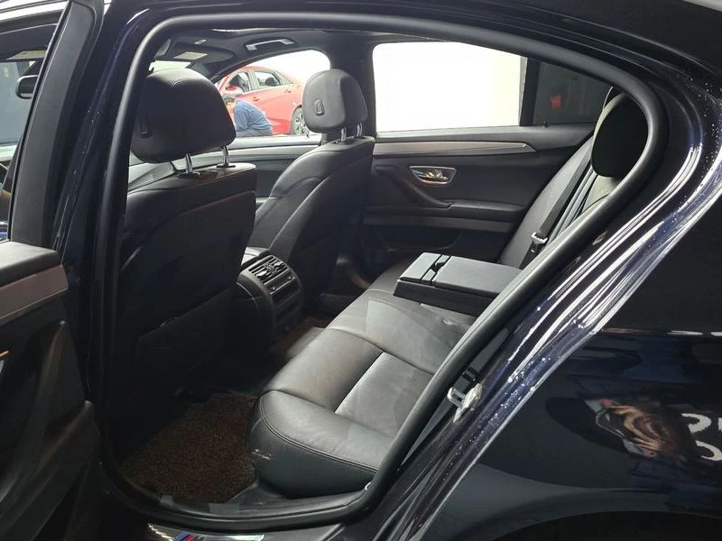 BMW 530 530d xDrive M Sport| 258к.с.| ВКЛ.ТЕХНОТЕСТ, снимка 11 - Автомобили и джипове - 55486295