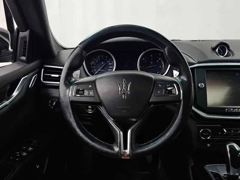 Maserati Ghibli 3.0 Diesel 3Rd Generation, снимка 13 - Автомобили и джипове - 56268514