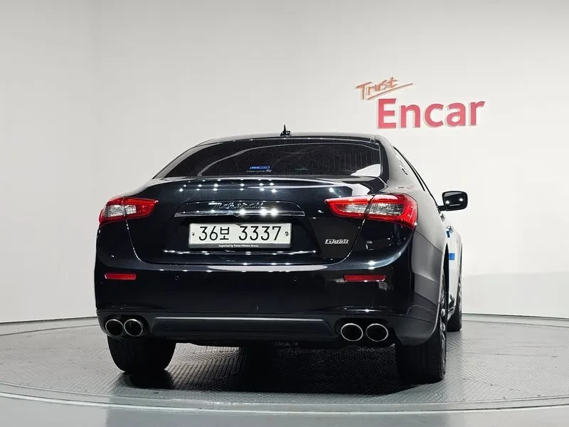 Maserati Ghibli 3.0 Diesel 3Rd Generation, снимка 4 - Автомобили и джипове - 56268514