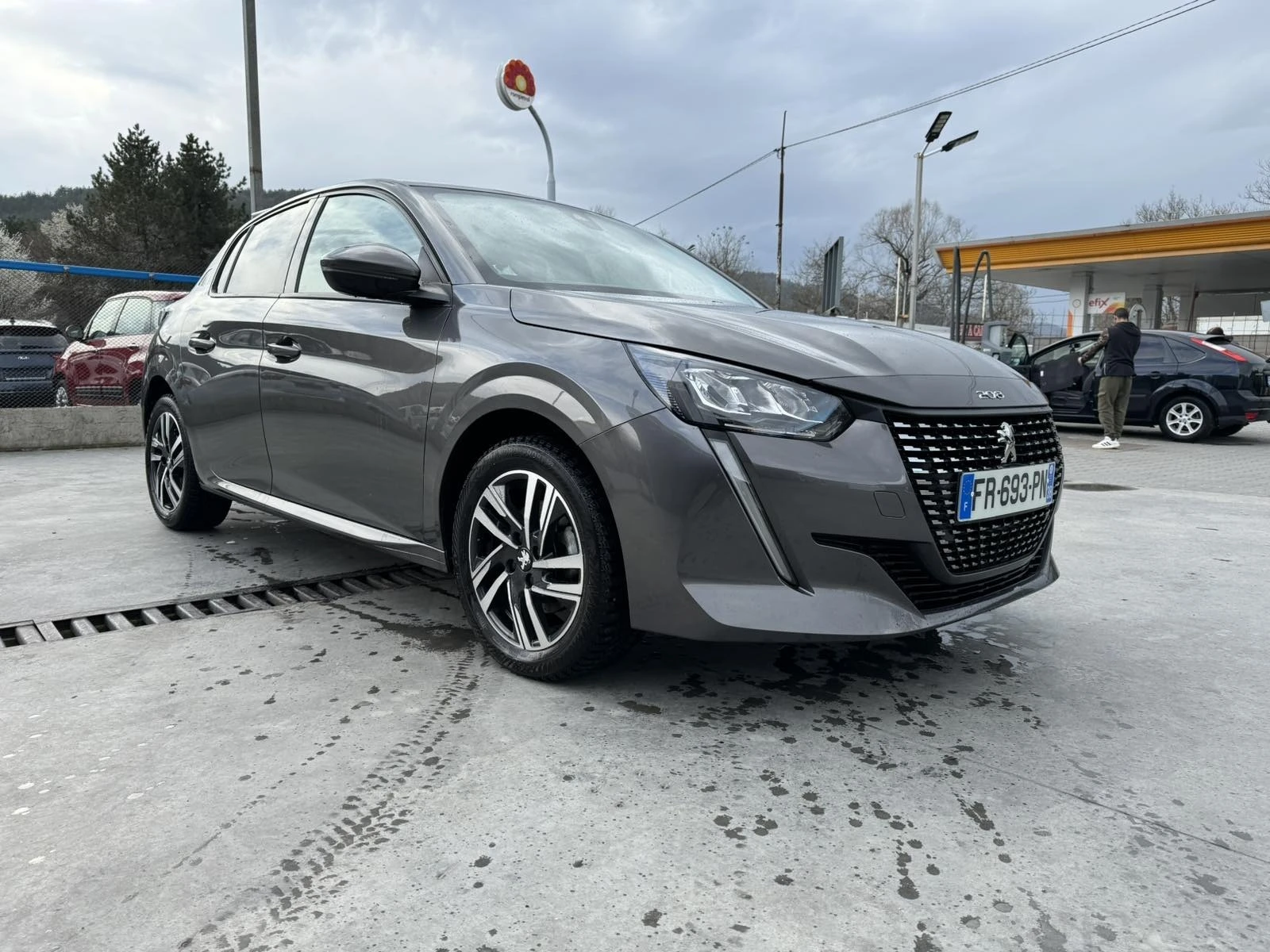 Peugeot 208 37900км - изображение 10