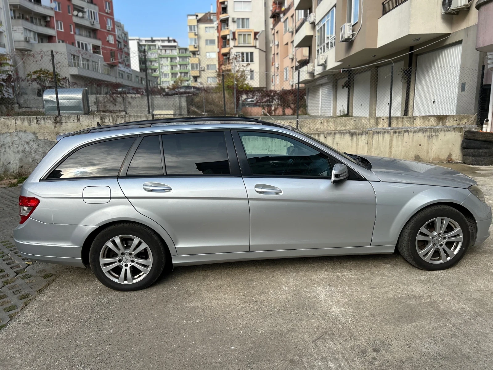 Mercedes-Benz C 200  - изображение 3