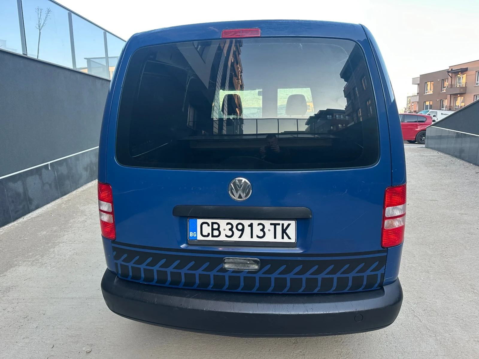 VW Caddy Maxxi - изображение 9