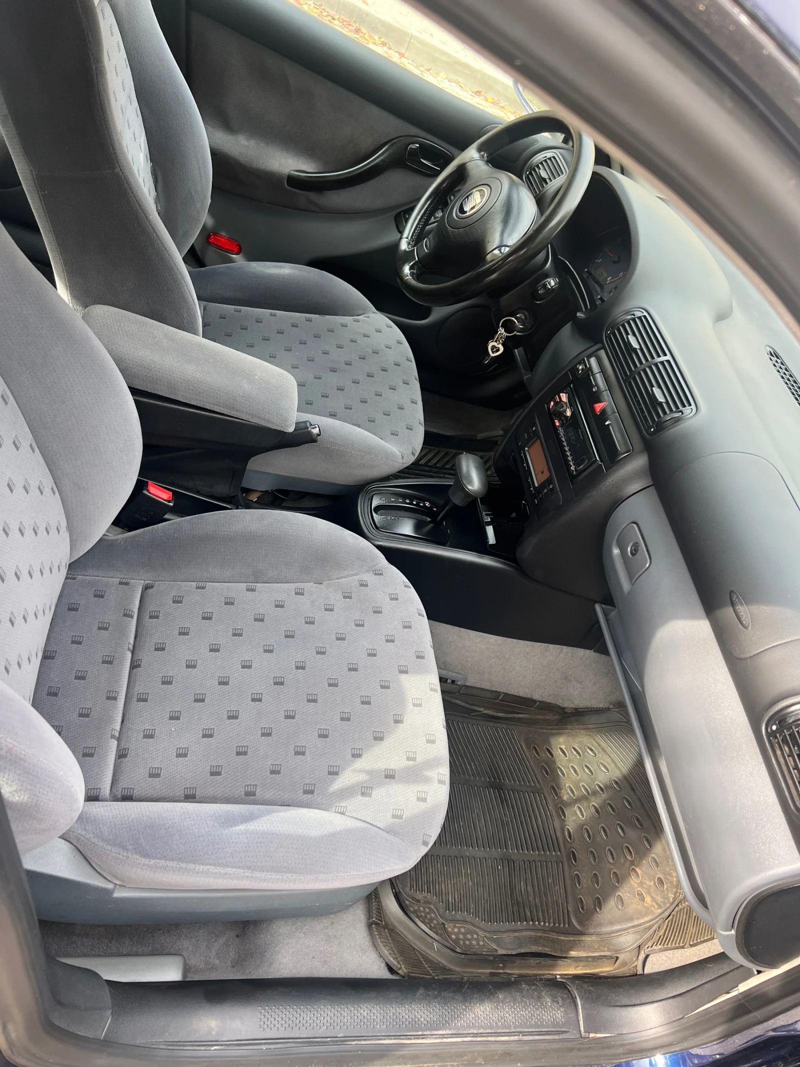 Seat Toledo 1.8 20V Бензин/газ | Mobile.bg — изображение 10