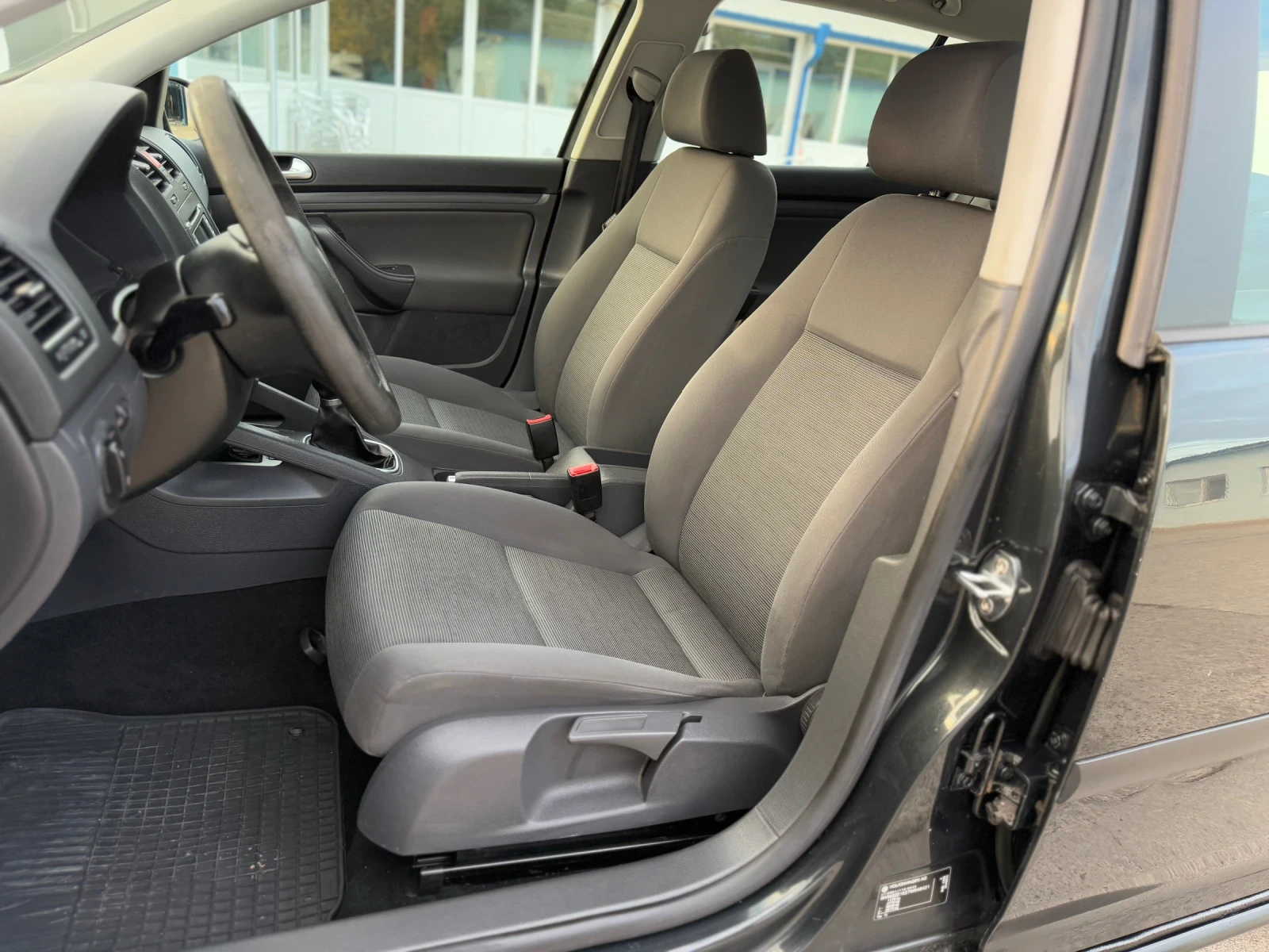 VW Golf 1.4i~AC~ - изображение 10