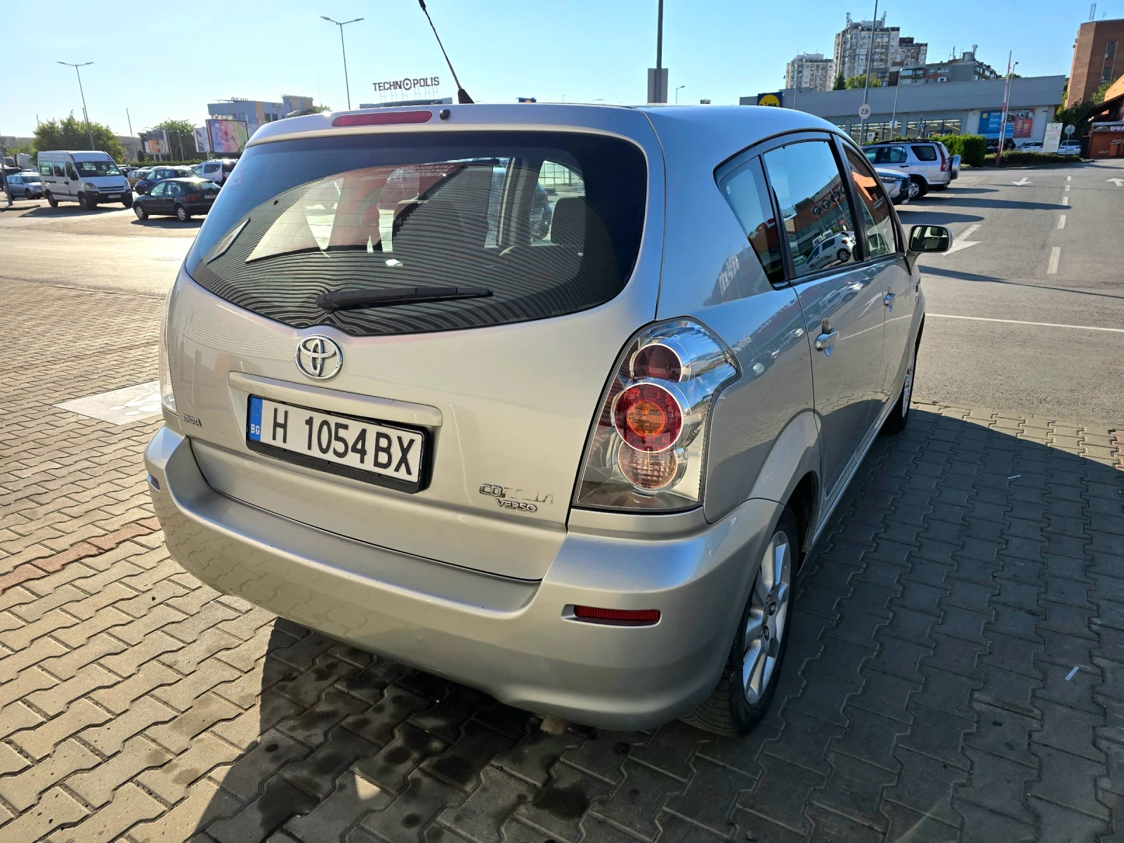 Toyota Corolla verso 1.8 VVTI ГАЗ - изображение 4