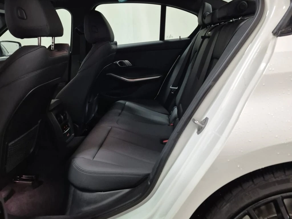 BMW 330 * 330I XDRIVE * CARFAX *    | Mobile.bg   12