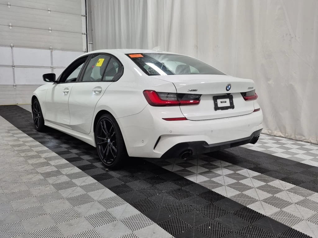 BMW 330 * 330I XDRIVE * CARFAX * ЦЕНА ДО БЪЛГАРИЯ - изображение 4