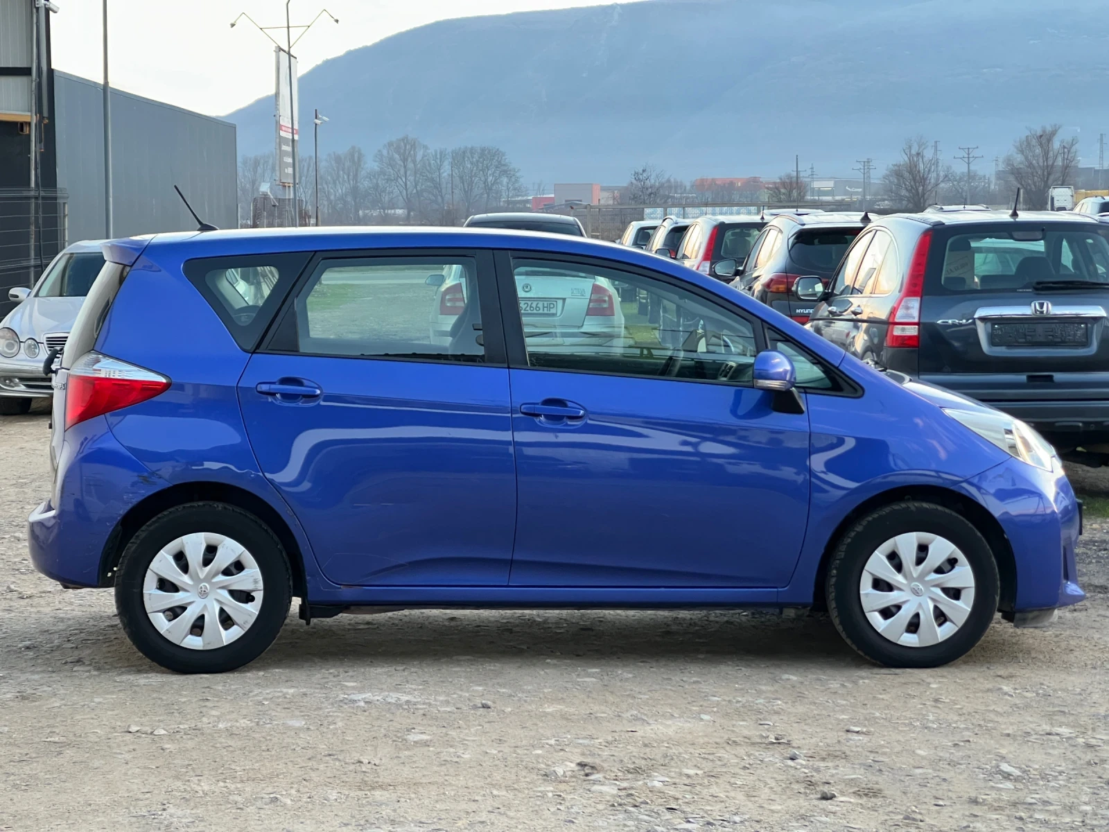 Toyota Verso S 1.33VVT-I- 99к.с./ Камера/ Навигация/ Мулти-волан - изображение 4