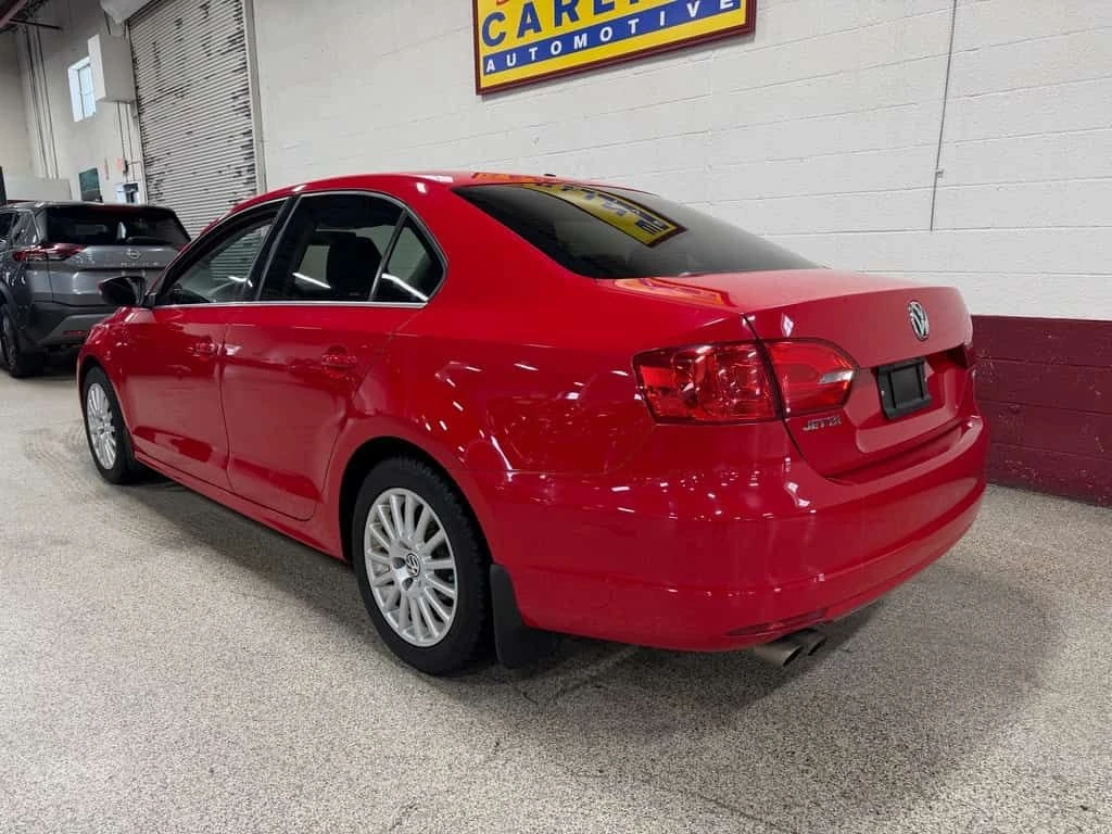 VW Jetta * 2.0 TDI DSG Comfortline| SUNROOF BLUETOOTH * CAR | Mobile.bg � ����������� 14