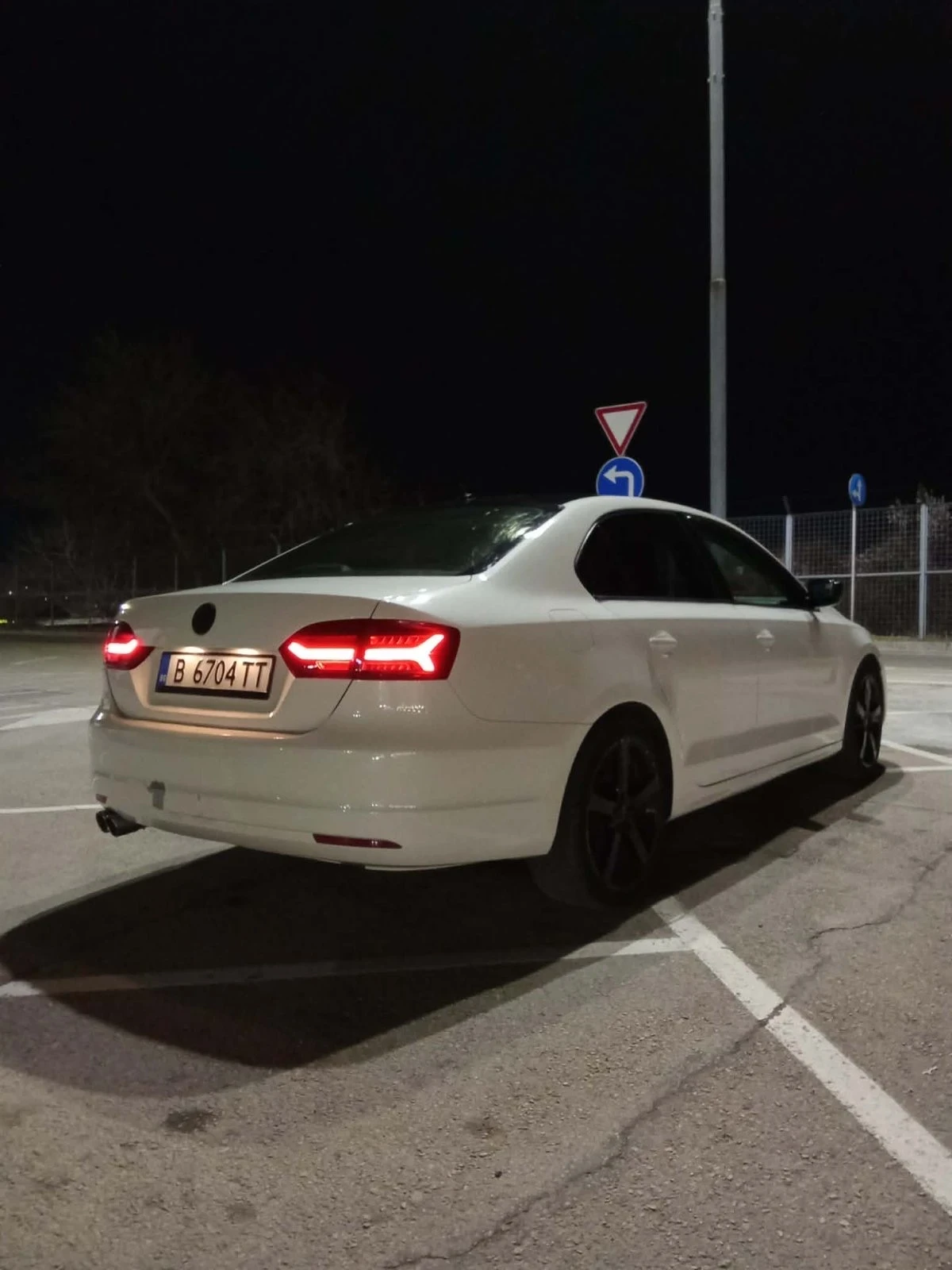 VW Jetta, снимка 5 - Автомобили и джипове - 53894054