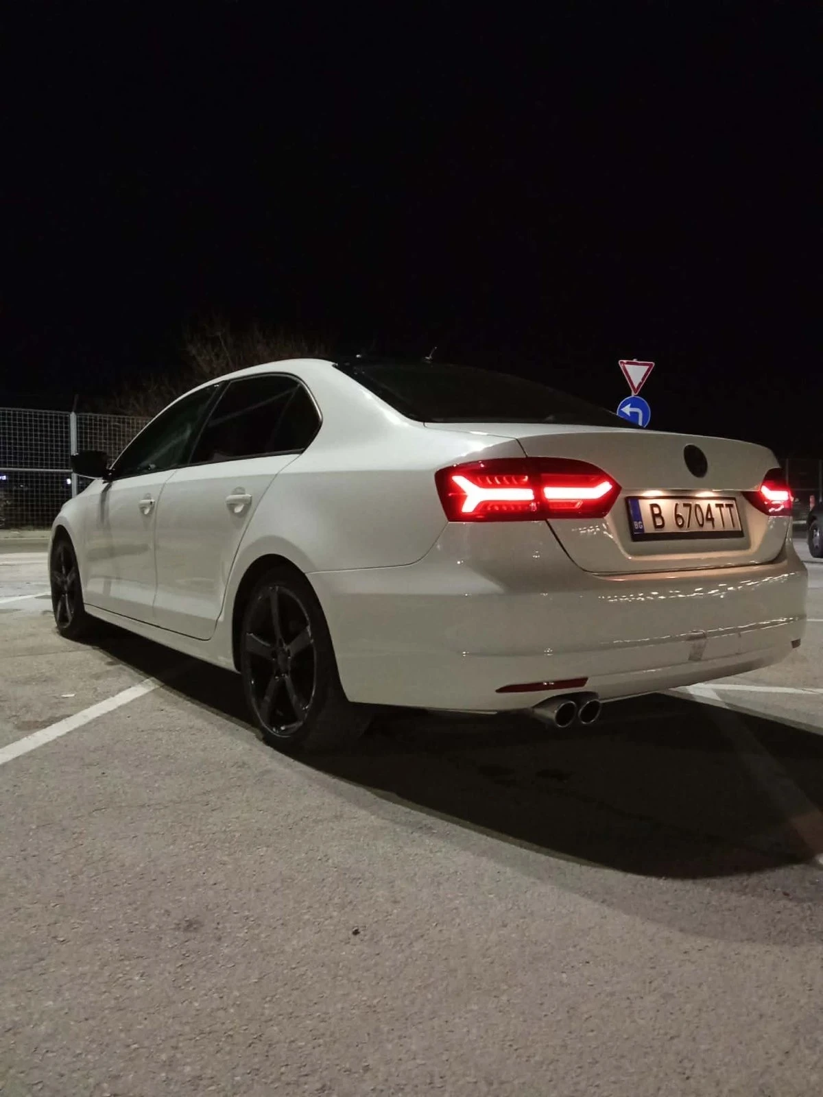 VW Jetta, снимка 8 - Автомобили и джипове - 53894054