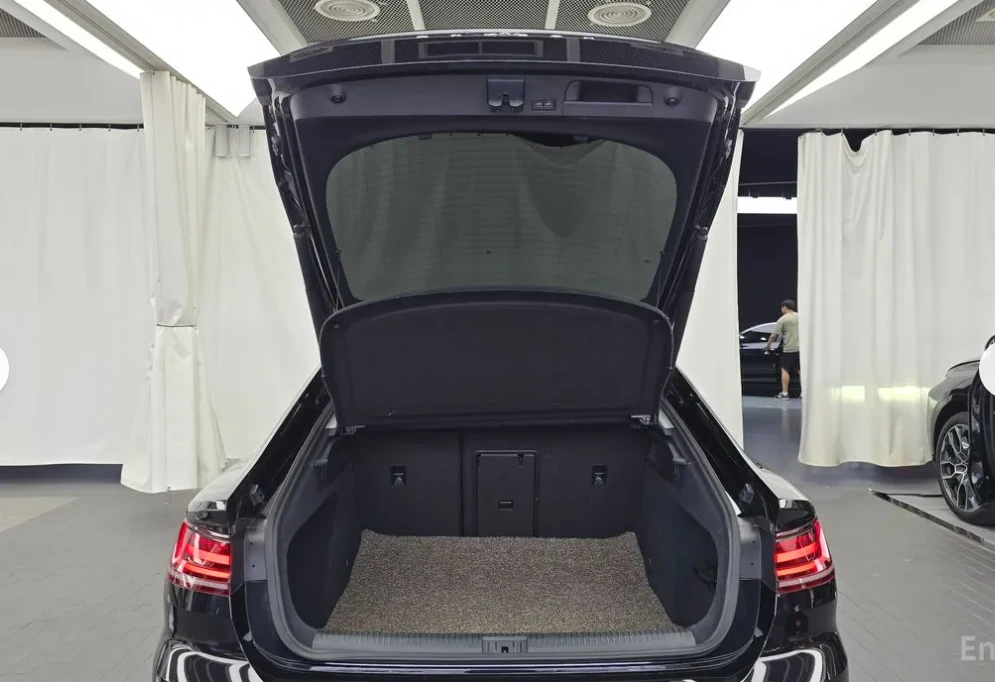 VW Arteon 2.0 TDI Premium* , снимка 12 - Автомобили и джипове - 54060772