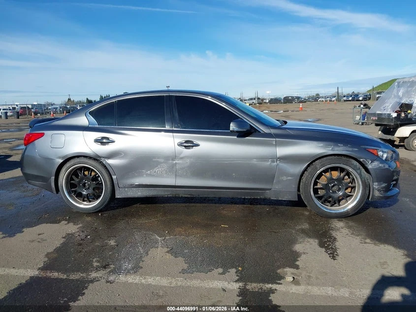 Infiniti Q50 3.0T Premium, снимка 13 - Автомобили и джипове - 54065516