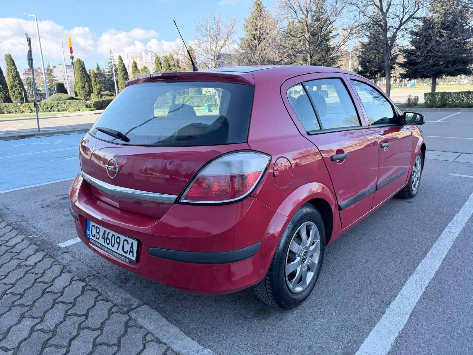Opel Astra, снимка 3 - Автомобили и джипове - 54161185