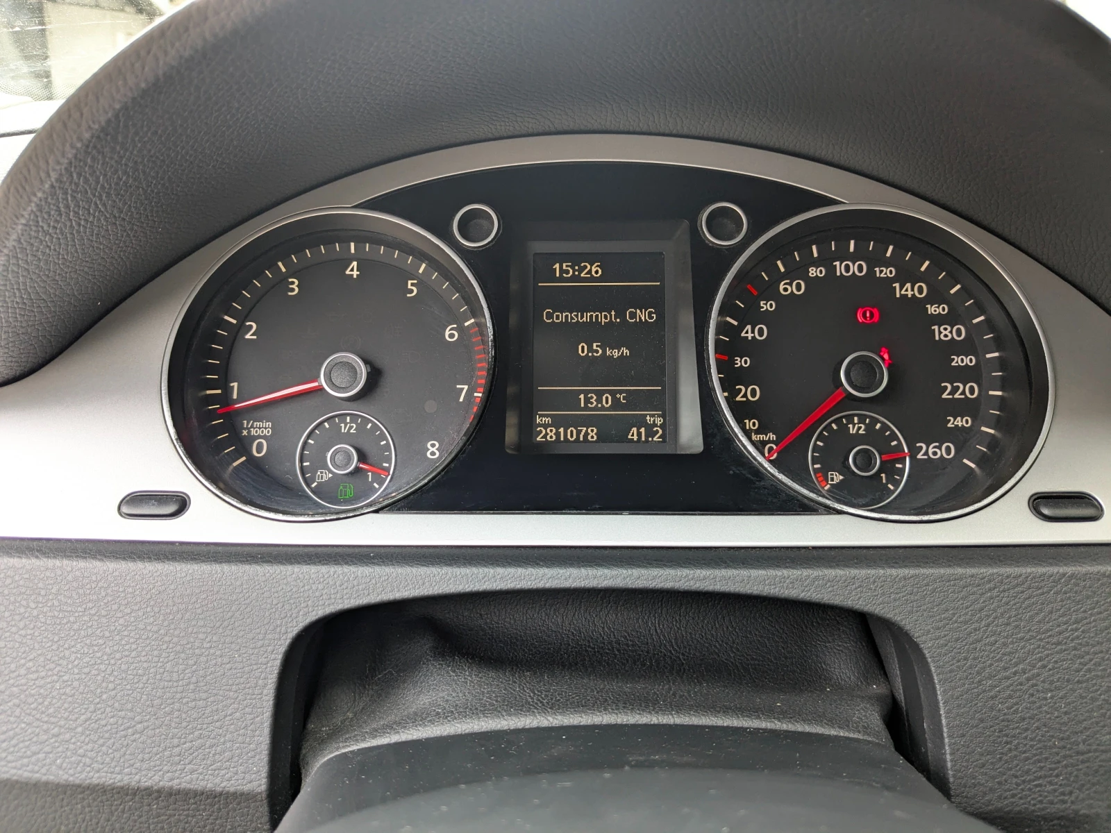 VW Passat RLine 1.4 Tsi Ecofuel(метан), снимка 15 - Автомобили и джипове - 54181972