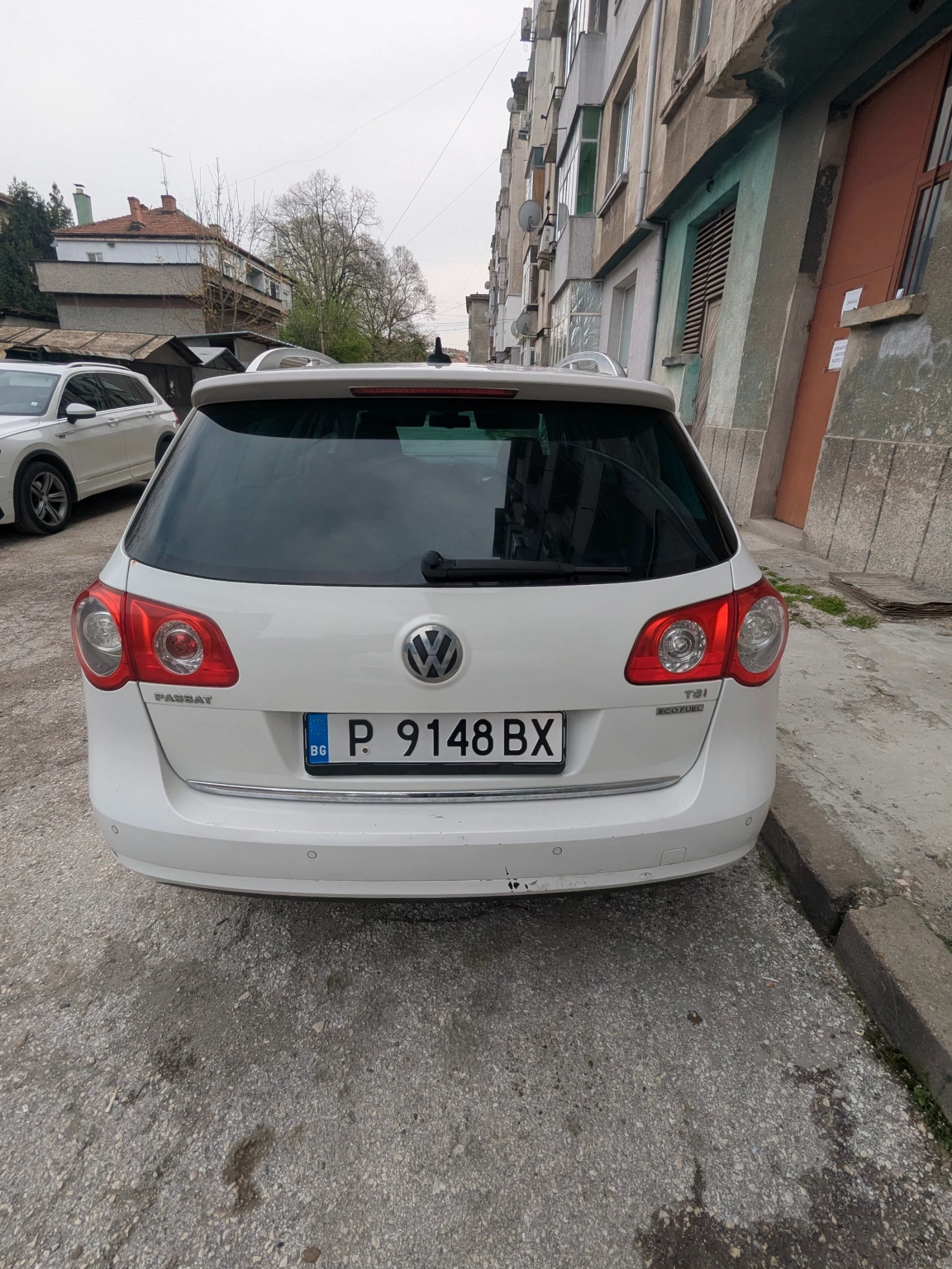 VW Passat RLine 1.4 Tsi Ecofuel(метан), снимка 4 - Автомобили и джипове - 54181972
