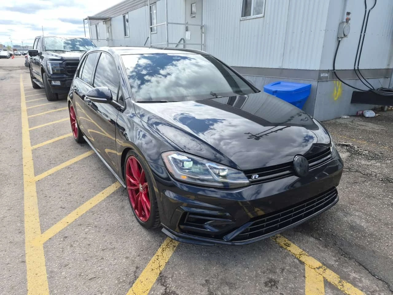 VW Golf 7.5 R / DSG / STAGE 2 / FENDER , снимка 2 - Автомобили и джипове - 54384710