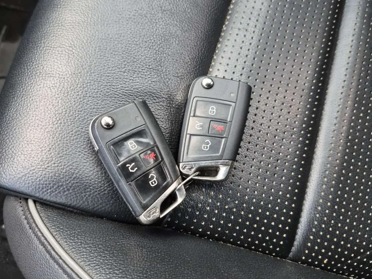 VW Golf 7.5 R / DSG / STAGE 2 / FENDER , снимка 8 - Автомобили и джипове - 54384710