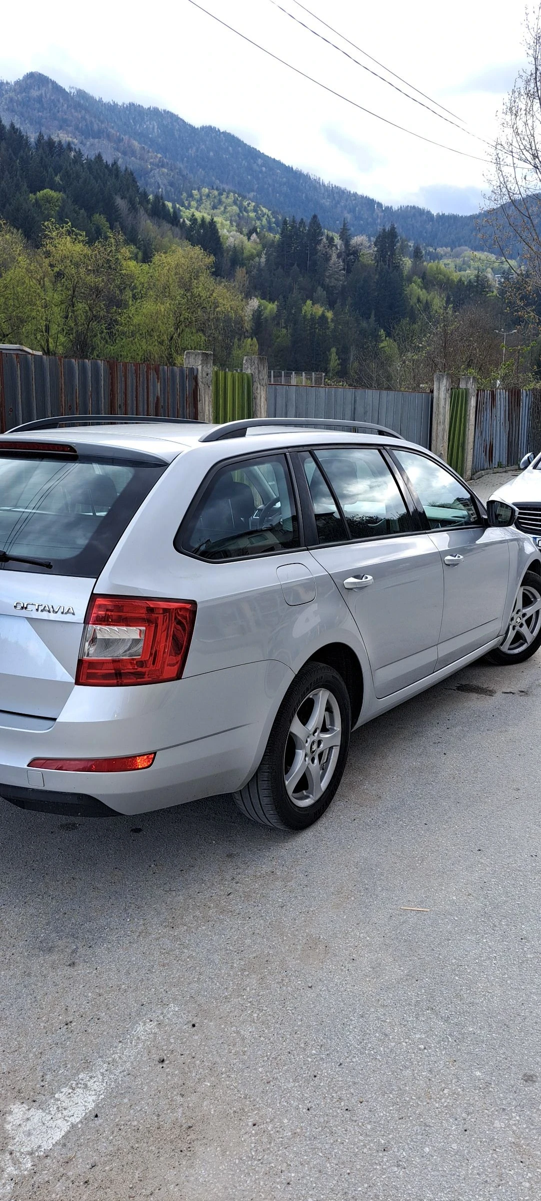 Skoda Octavia, снимка 5 - Автомобили и джипове - 54402637