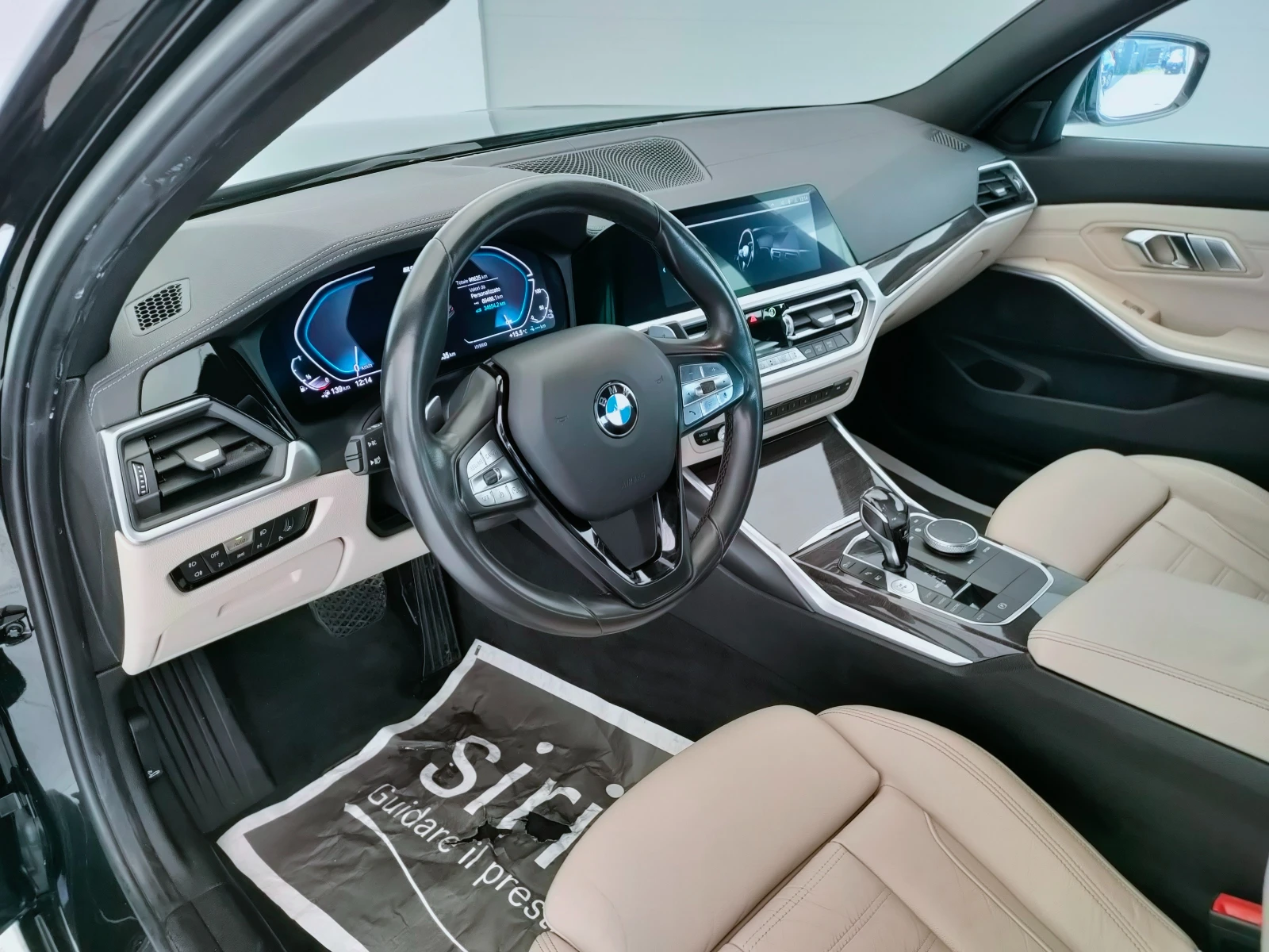 BMW 330 330e Luxury, снимка 10 - Автомобили и джипове - 54428117