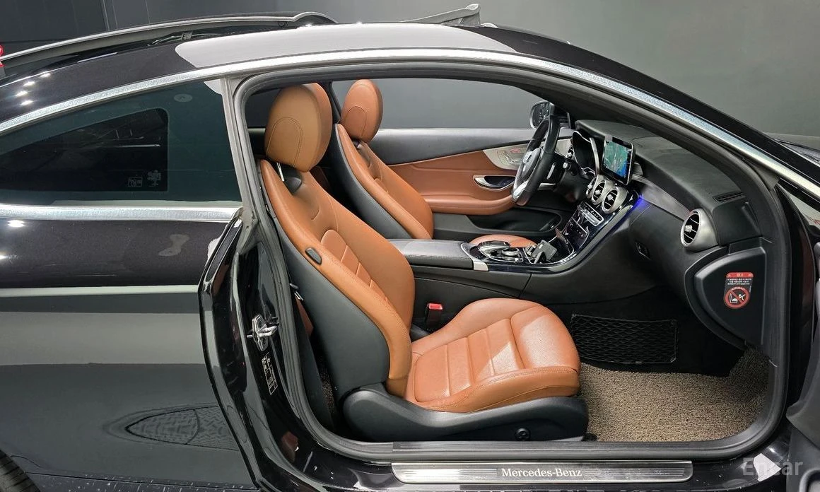 Mercedes-Benz C 220, снимка 10 - Автомобили и джипове - 54441199